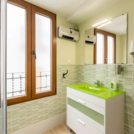 Apartment Puerta Nueva