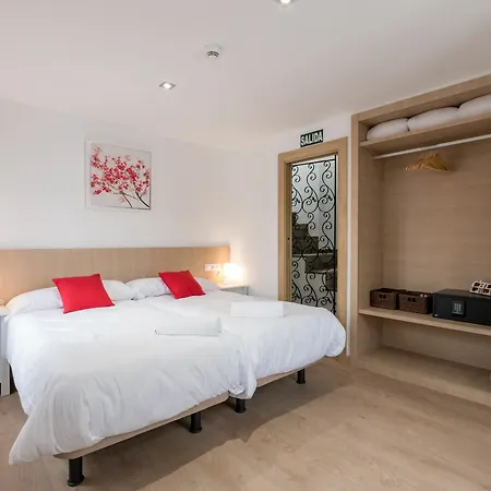 Puerta Nueva Apartment Granada